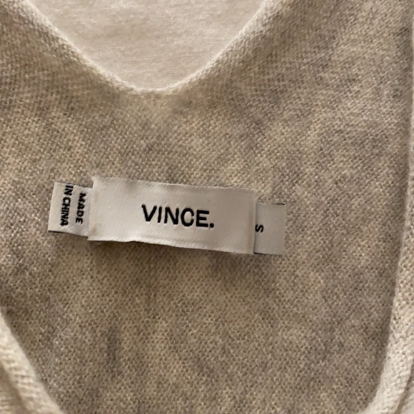 Vince Cashmere Wool V Neck - Picture 6 of 9